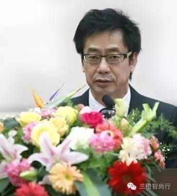 霍英东之子涉20亿基金黑幕 银行行长参与“飞单”