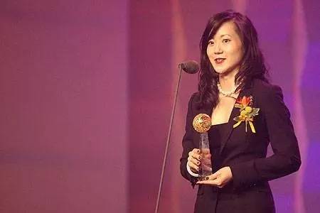 川普青睐的华裔女人！比梅姨还牛逼，纵横白宫十几年，搞定N次国家危机，摆平美版郭美美事件……
