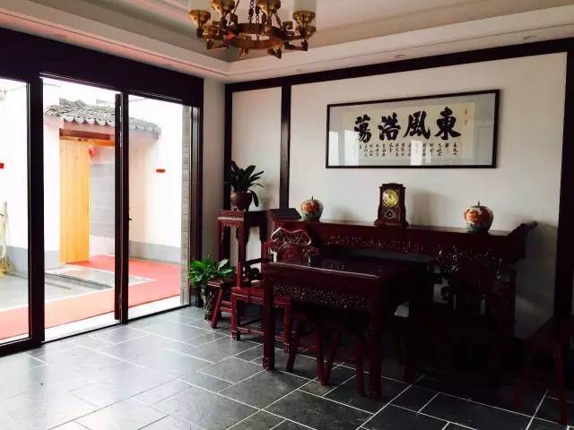 为了匹配最美回迁房，方家装修花了80万，远超房子的费用