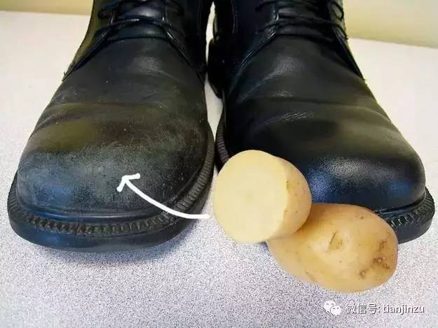 她把土豆片放进保温杯摇了一下 结果吓到所有人