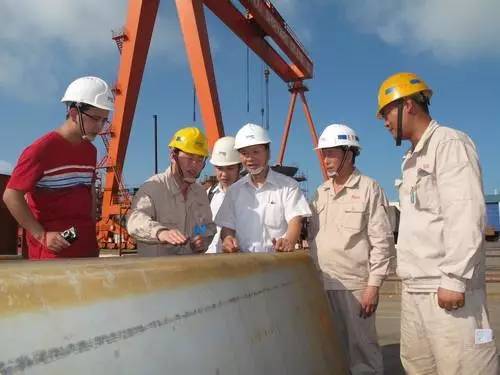 90岁潘际銮身价千亿却骑自行车上班,他的故事让无数爱国者潸然泪下.....