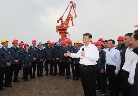 习近平：打造好向海经济 要想富先建港口