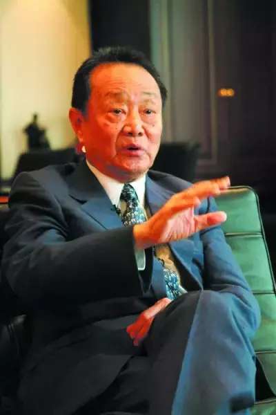 郭鹤年是金龙鱼、香格里拉的幕后老板，大马首富，多次帮助中国；邓小平称他是引路人