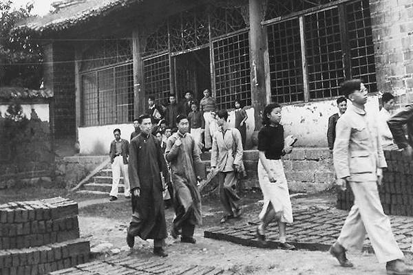 中国最神秘的一所大学，它只存在过8年，却成了永远的第一