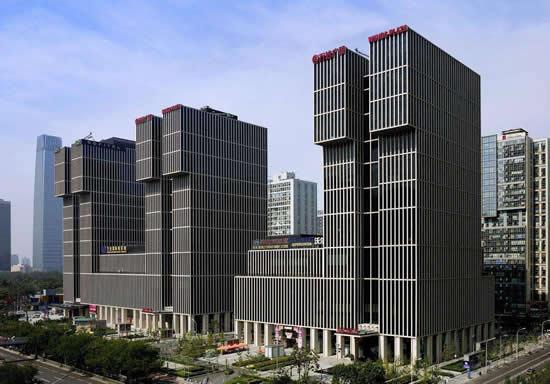 万达轻资产香港闪电上市 资本市场讲出完美故事