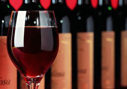 葡萄酒产量下滑 业内：白酒走旺冲击葡萄酒市场
