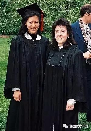 这个太了不起的华裔女子,她的生影响了全世界,她的死更是震惊了全球,今天不能不说的她!