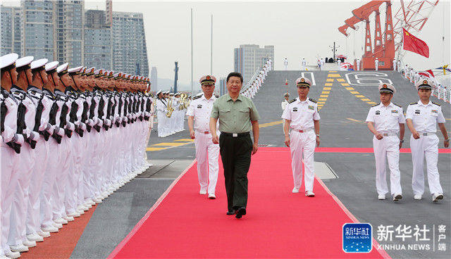 习近平：新时代的领路人