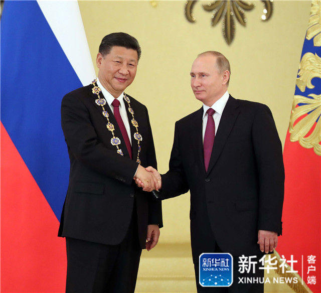 习近平：新时代的领路人