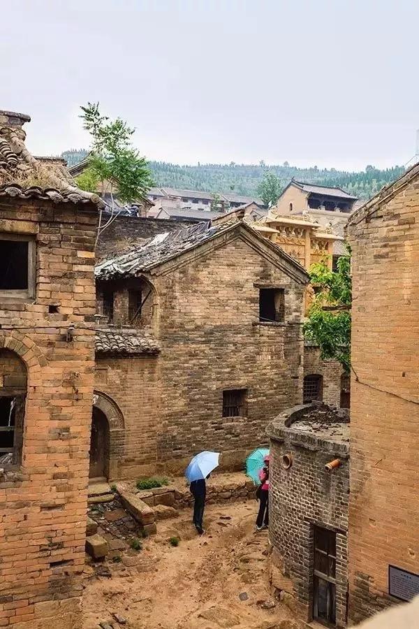 400年了，中国居然还有一个古堡保存完好，甚至还有护城河！