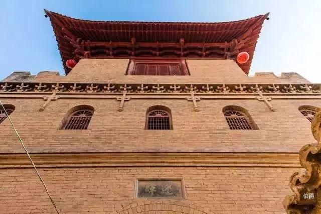 400年了，中国居然还有一个古堡保存完好，甚至还有护城河！