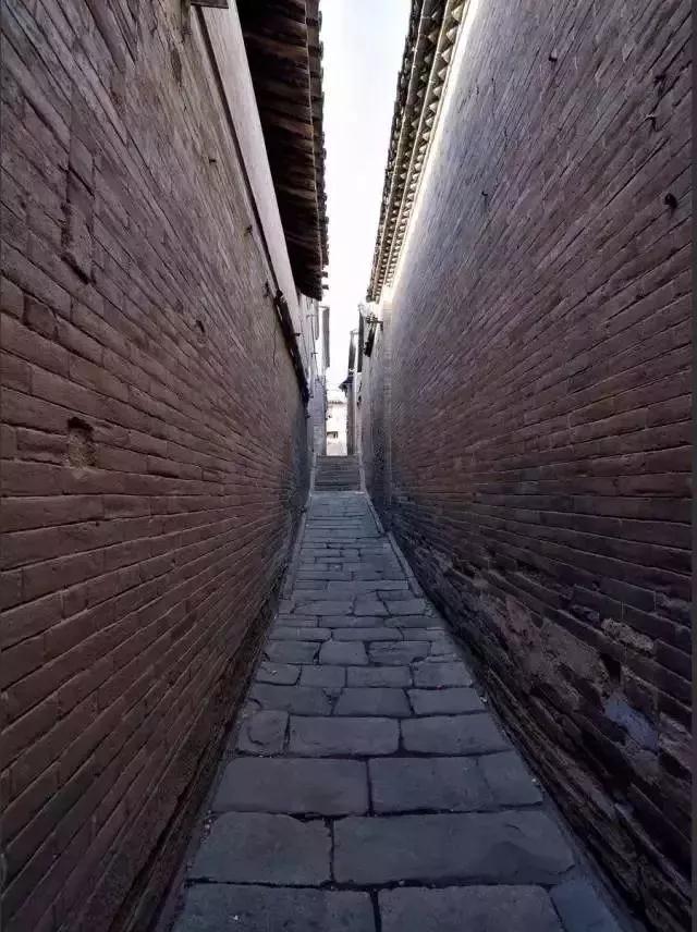 400年了，中国居然还有一个古堡保存完好，甚至还有护城河！