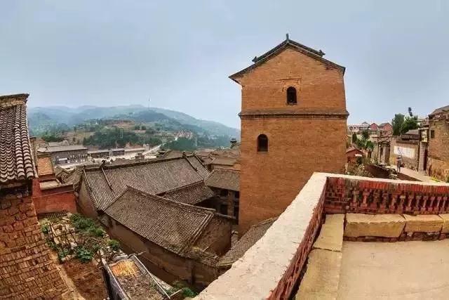 400年了，中国居然还有一个古堡保存完好，甚至还有护城河！