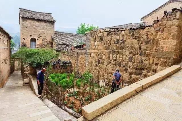 400年了，中国居然还有一个古堡保存完好，甚至还有护城河！