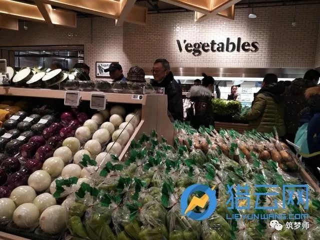 京东的新零售长什么样？7Fresh正式开业，餐饮+超市模式、刷脸支付，正面PK盒马鲜生