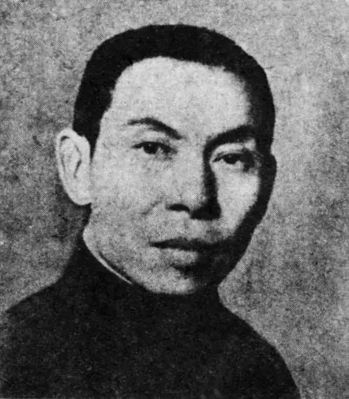 杜月笙：人可以不识字，但不能不识人