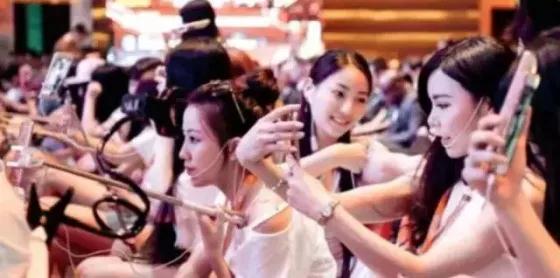中国着了他的道！20年了！ 摧残中华民族的根基！无数国人正沉迷其中！（细思极恐）