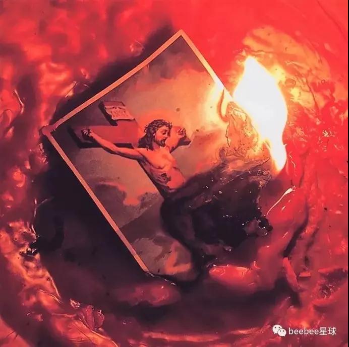 为什么美国黑手党每年要在深圳买一万多幅画？