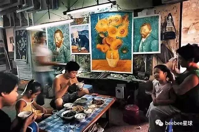 为什么美国黑手党每年要在深圳买一万多幅画？