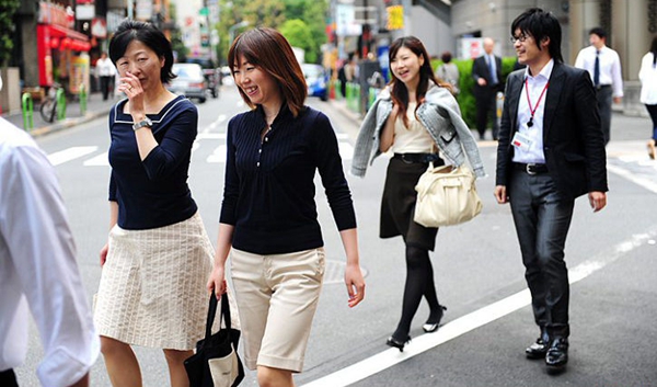 日本企业新规：女员工按工龄“排队怀孕”