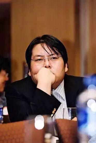 被接班的年轻人：类似的开头 不一样的结局