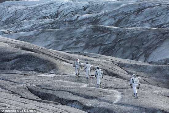 如何殖民比邻星系？科学家：派98个人飞行6300年