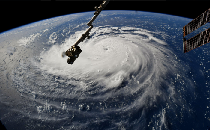 NASA公布飓风“佛罗伦萨”强度增强 已形成“暴风眼”