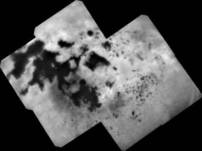 NASA公布卡西尼号坠毁前拍到的泰坦极地湖照片