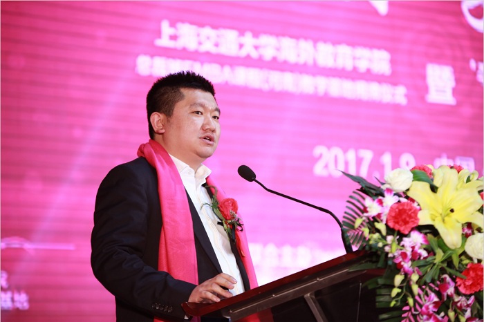 孕琇致家李福宝：跨性别创业者的细腻与犀利
