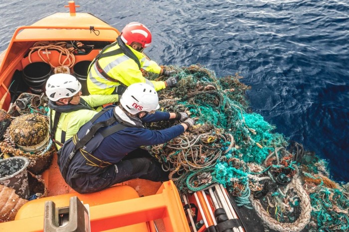 海洋垃圾收集项目Ocean Cleanup进展不顺：垃圾速度比船快