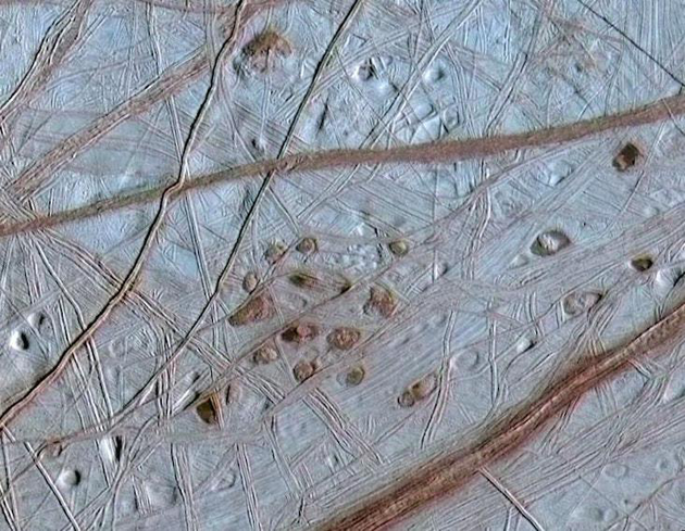 太阳系7个迷人又危险殖民目的地：火星和地球可媲美