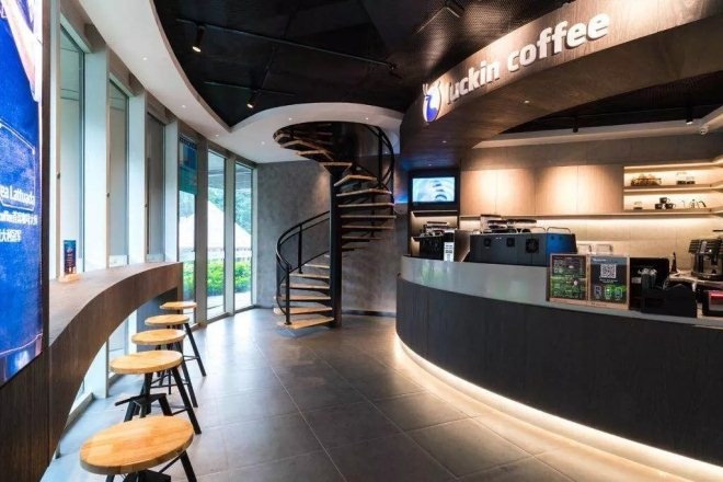 瑞幸咖啡将再扩18城 年前门店总数超4500家