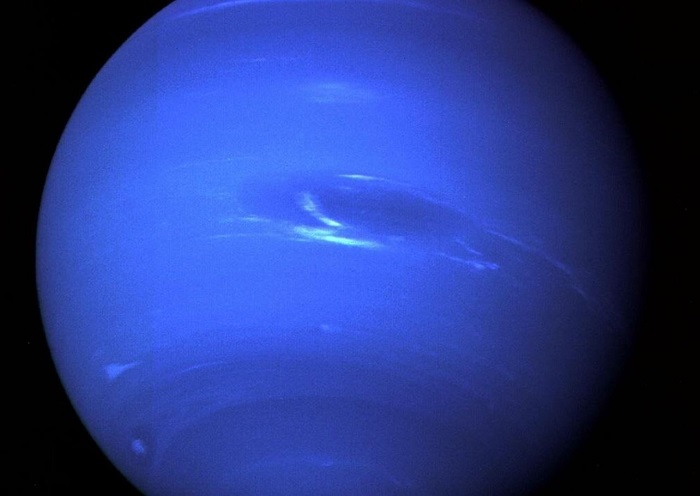 哈勃望远镜发现海王星出现神秘暗斑 且越变越大