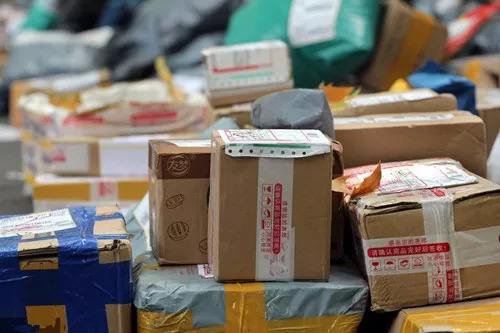 中通直逼顺丰 快递江湖新格局