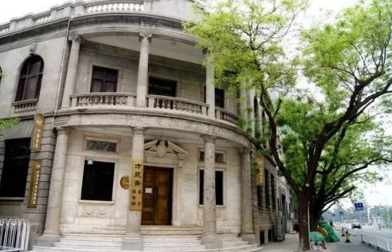 中国最富有的一条街：总资产100000000000000元