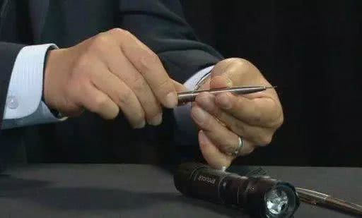 侠客岛：高官？间谍？