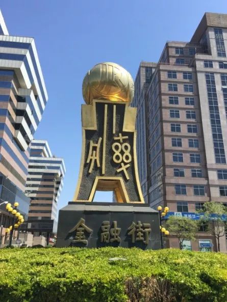 中国最富有的一条街：总资产100000000000000元