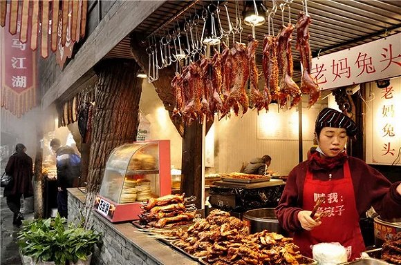 成都餐饮乱象：红火背后的速生速死