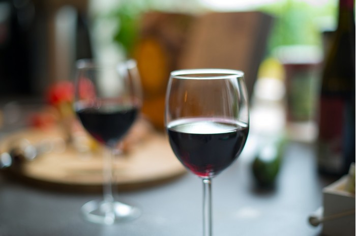 研究发现红酒可以改善肠道健康 减少“坏”胆固醇