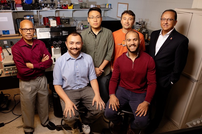 科学家用神经元和光致肌肉组织打造新型生物机器人