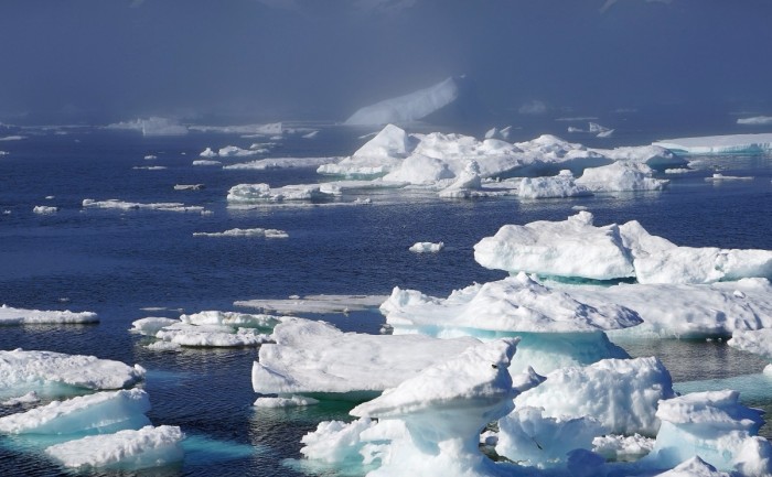 北极海冰最低纪录并列第二低：或将无冰