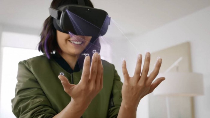 Oculus Quest将在明年推出手部追踪控制器