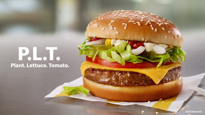 麦当劳在加拿大市场率先试销售Beyond Meat人造肉汉堡“P.L.T”