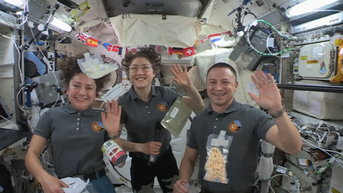国际空间站上宇航员的感恩节大餐是怎样的？