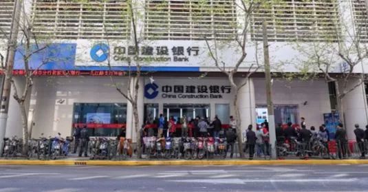 海底捞正式宣布，消灭服务员，跟waiter说再见！