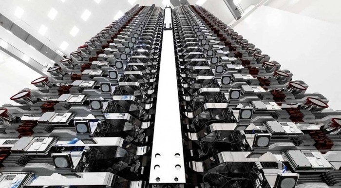 马斯克披露SpaceX Starlink终端信息：安装、使用都很简单