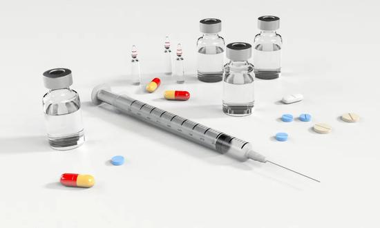 科学家发现用夹子就能给皮肤“吃药”，以后不用频繁打针了？