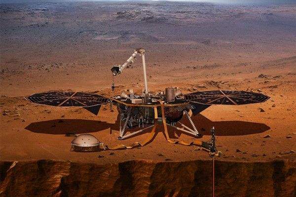 洞察号探测器记录到日食期间火星上发生了奇怪的事