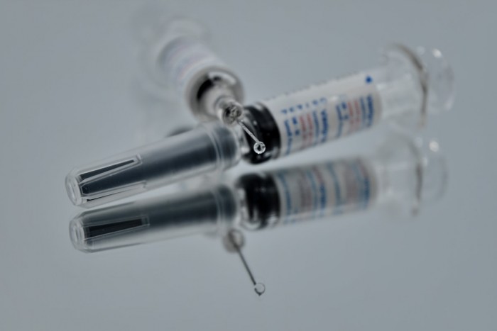 世卫组织：健康年轻人可能要到2022年才能接种疫苗