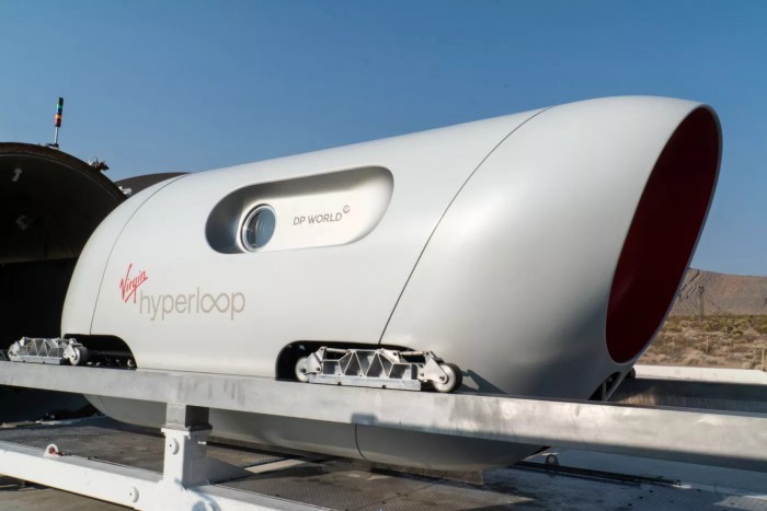 Virgin Hyperloop实现重大里程碑：完成首次载人测试